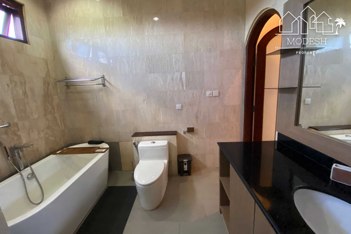 2 Bedrooms Bedrooms, ,2 BathroomsBathrooms,Villa,Low-end Sale,1157