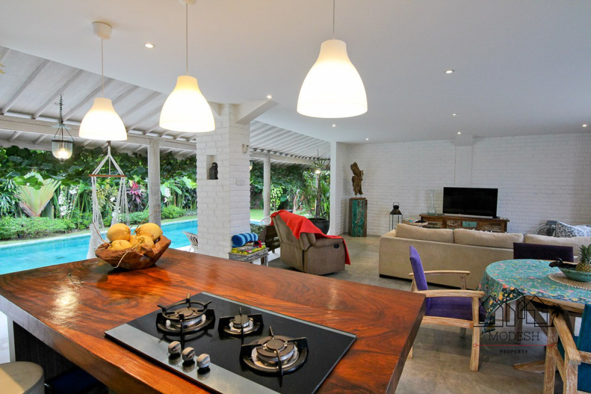 3 Bedrooms Bedrooms, ,3 BathroomsBathrooms,Villa,Leasehold Sale,1014