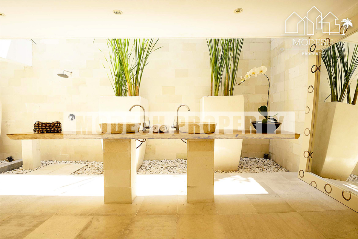 7 Bedrooms Bedrooms, ,7 BathroomsBathrooms,Villa,Freehold Sale,1232