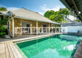 seminyak, 3 Bedrooms Bedrooms, ,3 BathroomsBathrooms,Villa,Yearly Rent,seminyak,1324