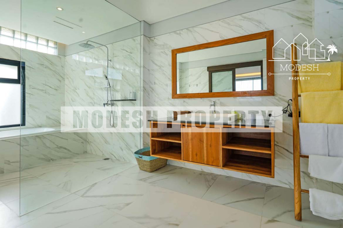9 Bedrooms Bedrooms, ,12 BathroomsBathrooms,Villa,Freehold Sale,1472
