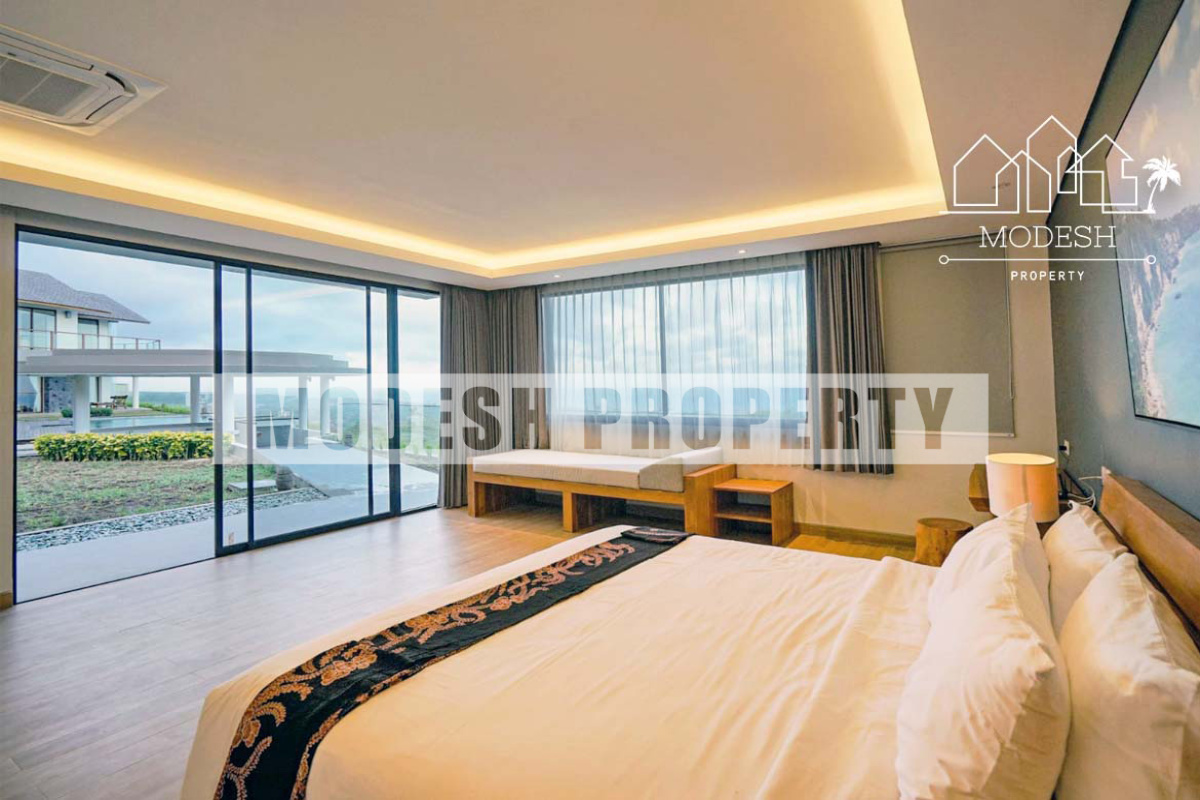 9 Bedrooms Bedrooms, ,12 BathroomsBathrooms,Villa,Freehold Sale,1472