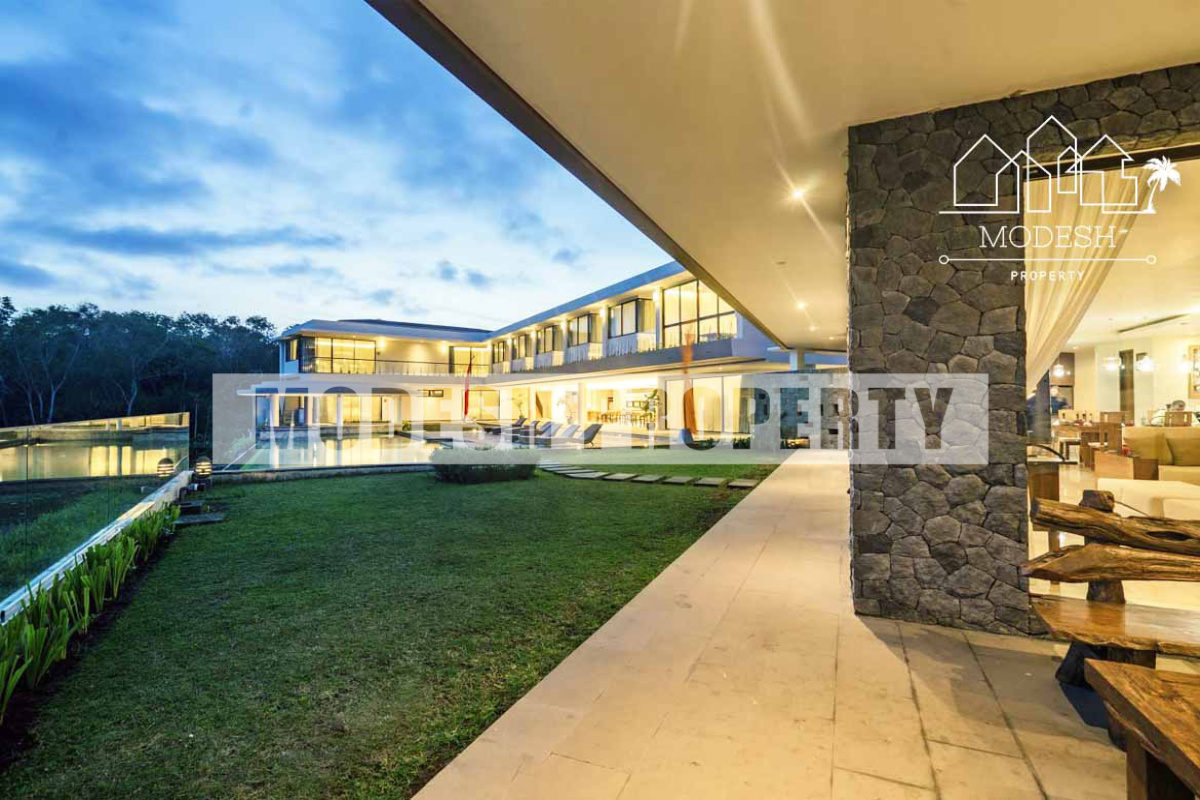 9 Bedrooms Bedrooms, ,12 BathroomsBathrooms,Villa,Freehold Sale,1472
