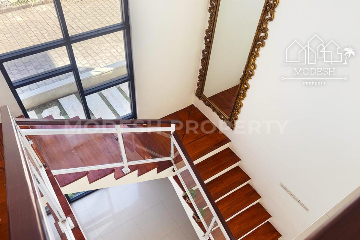 3 Bedrooms Bedrooms, ,3 BathroomsBathrooms,Villa,Freehold Sale,1864