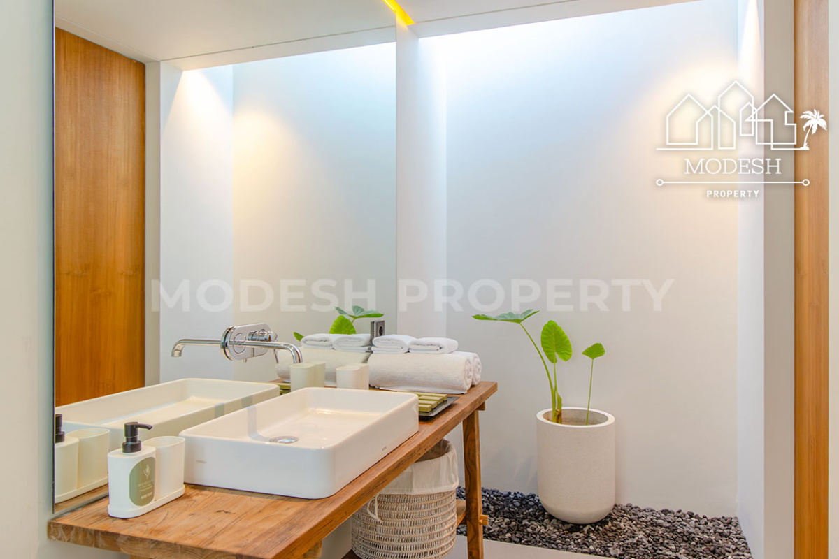 2 Bedrooms Bedrooms, ,2 BathroomsBathrooms,Villa,Freehold Sale,1966